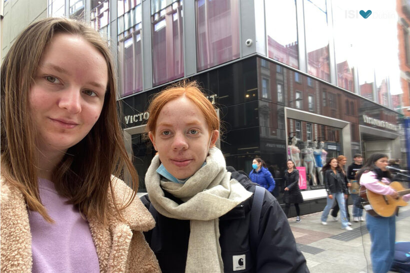 Alma and Malin posing on Grafton Street during the scavenger hunt