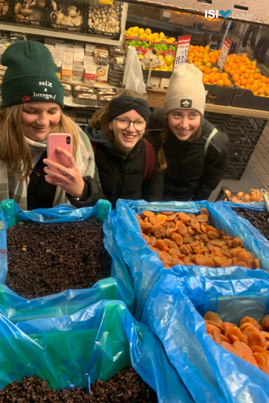 Susanne, Selina and Saskia at the fruit and veg market in Cork