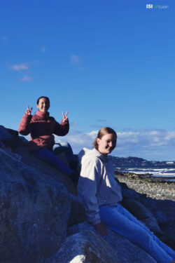 Annalea Gottermayer e Kurumi Hoshi em Bray