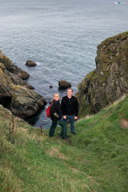 Jule e suo fratello Jakob in visita a Howth
